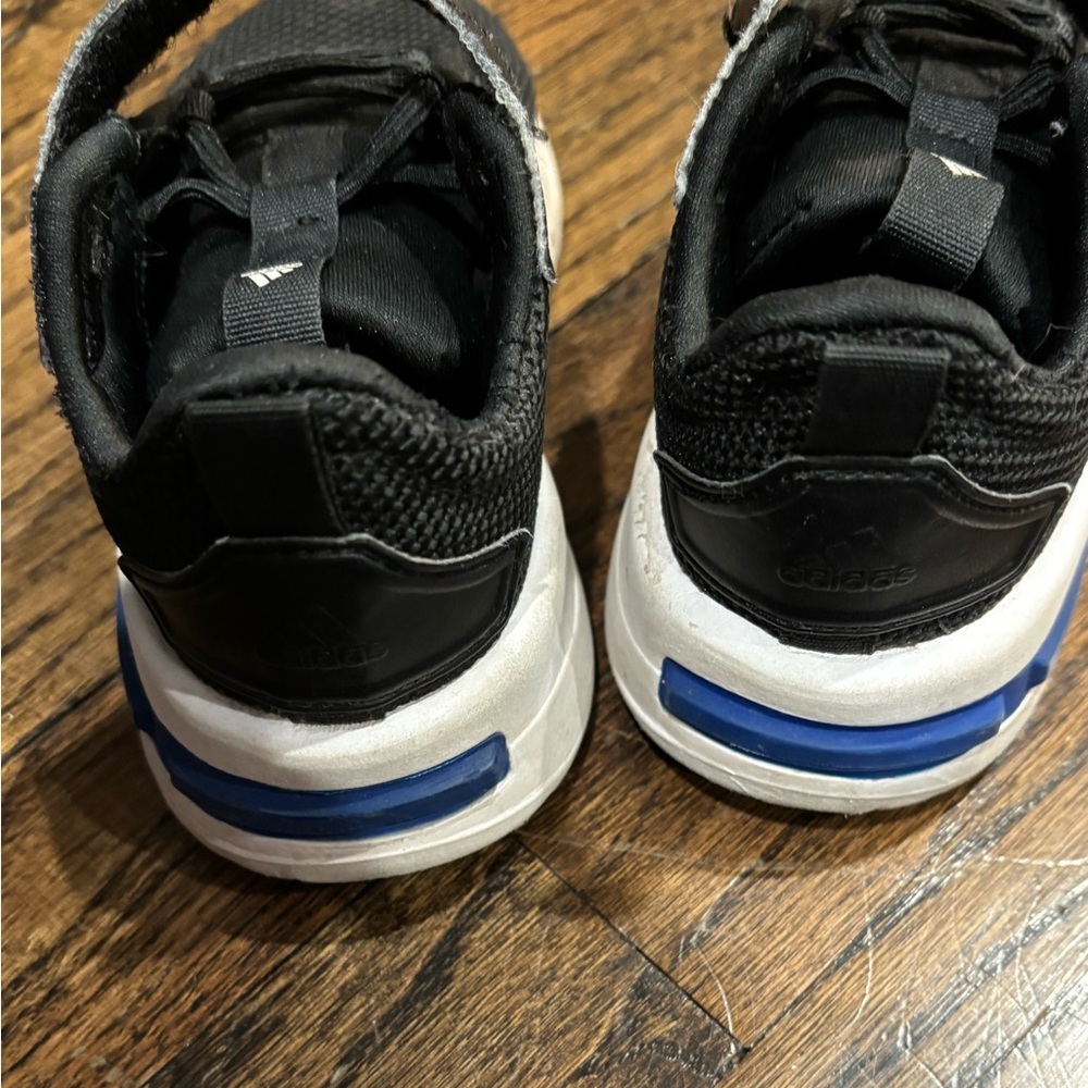 adidas Kids Black and White Slip-On Sneakers with Velcro Strap 8.5 - Picture 4 of 6